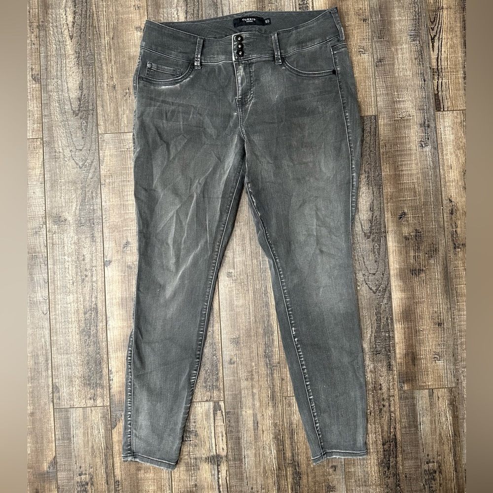 Torrid Women’s Grey Wash Jeans